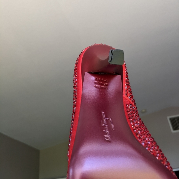 Salvatore Ferragamo: Swarovski Crystals (Marilyn Monroe Heels) - Picture 13 of 14